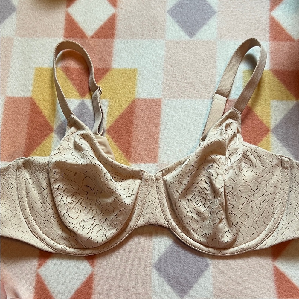 Wacoal Lace Underwire Bra - Cream